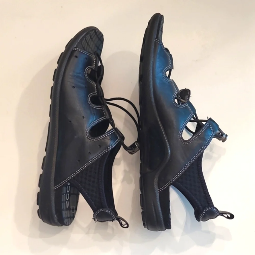 Ecco comfortable athletic